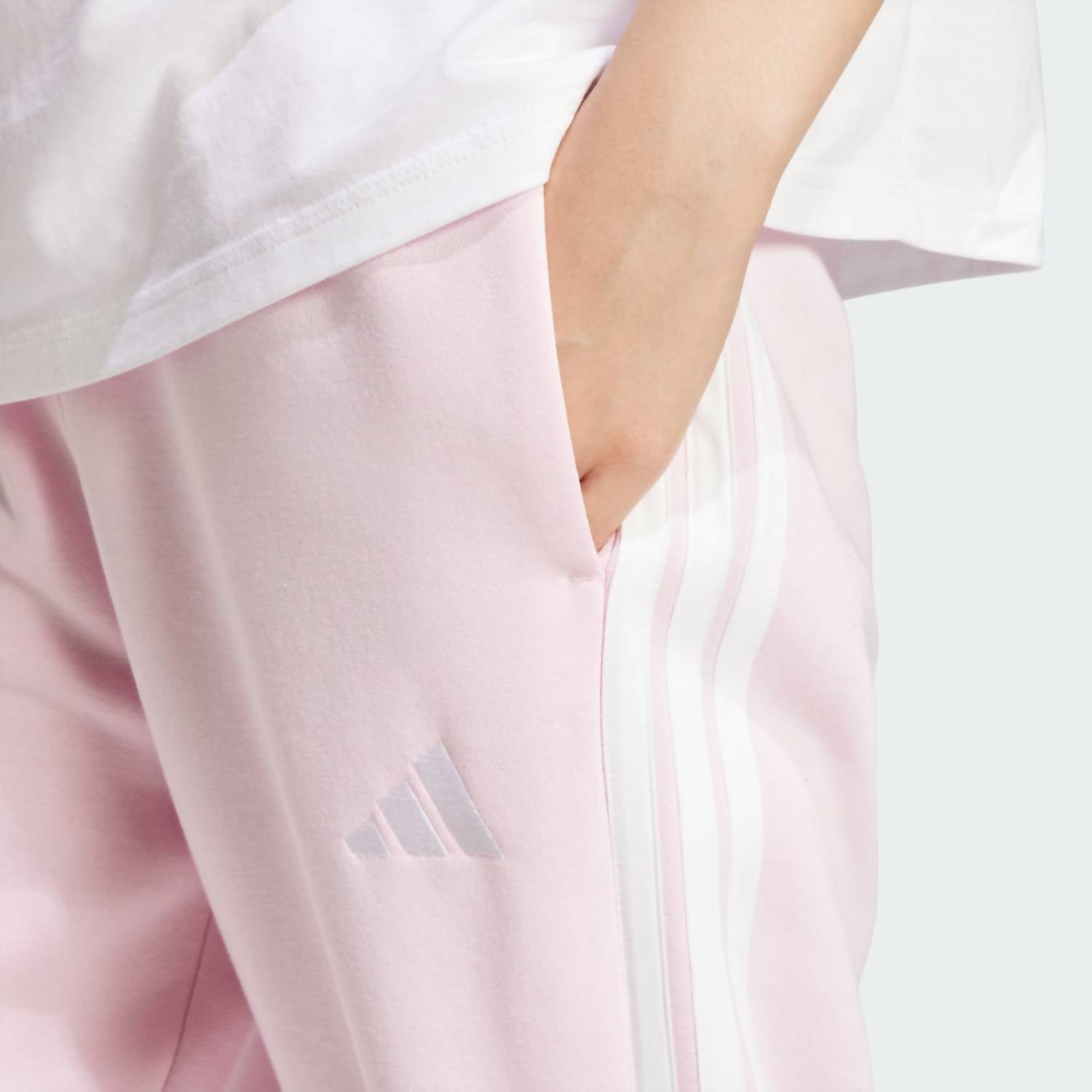 Adidas - Women Essentials 3-stripes Fleece Loose-fit Pants
