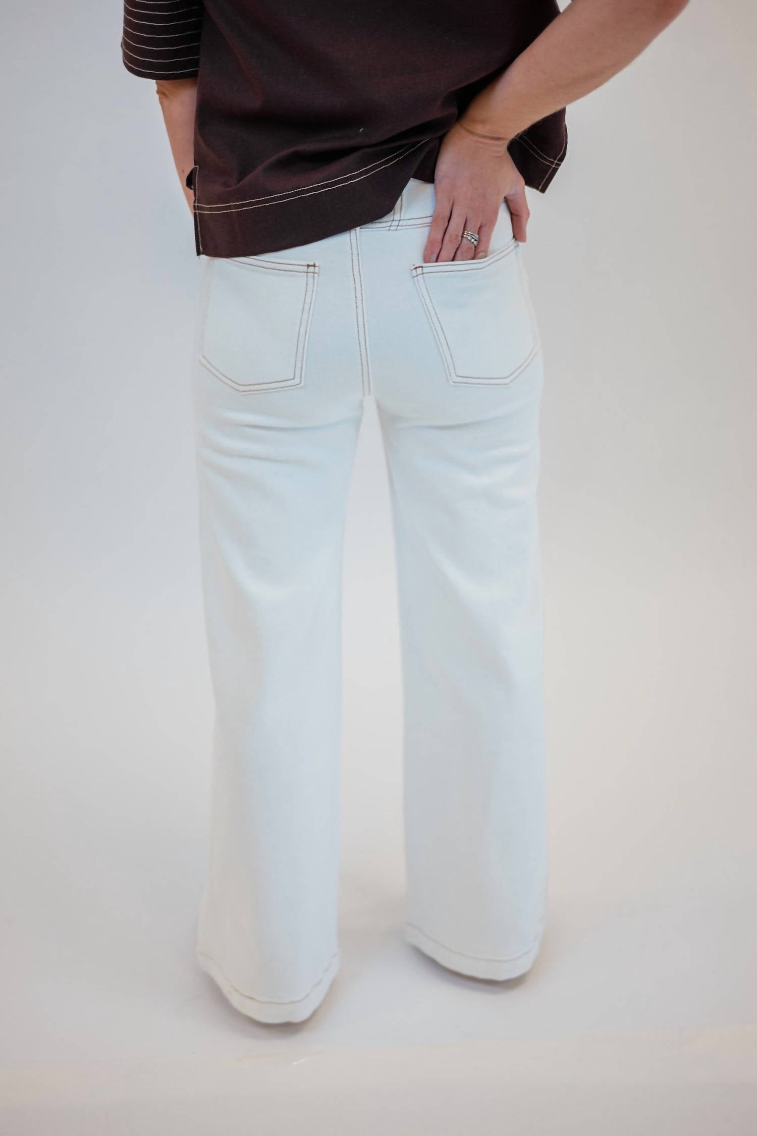 Alpha Apparel Alice Trouser Jeans in white - women's pants - detail view