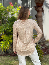 Southern Grace - Gemma V-neck Top