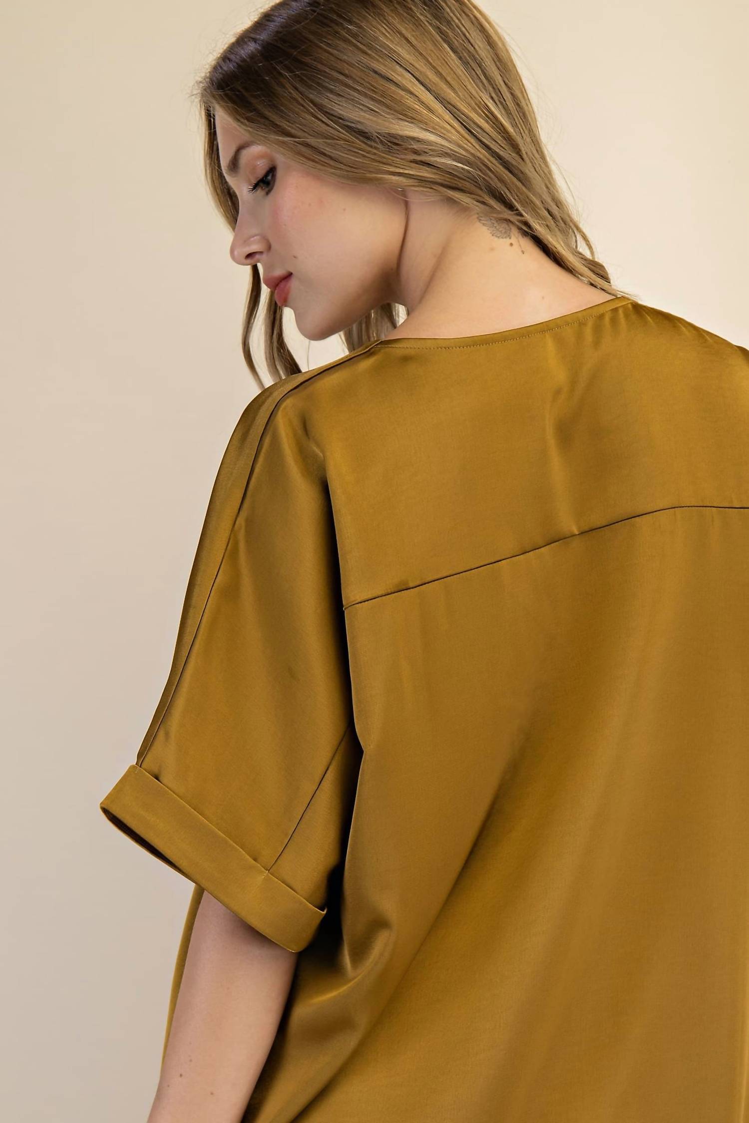 Glam - Reba V-neck Top
