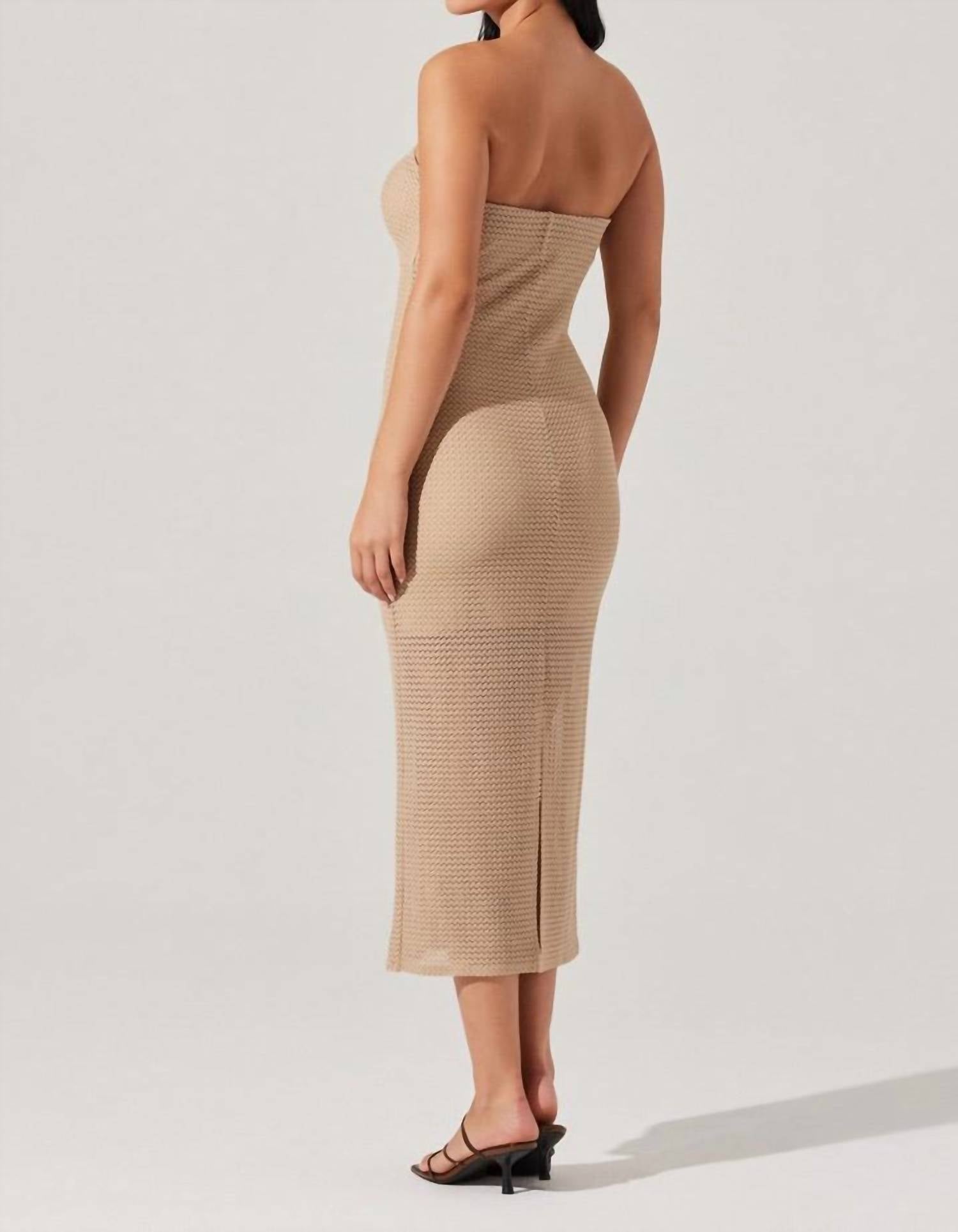 Astr - Kasandra Midi Dress