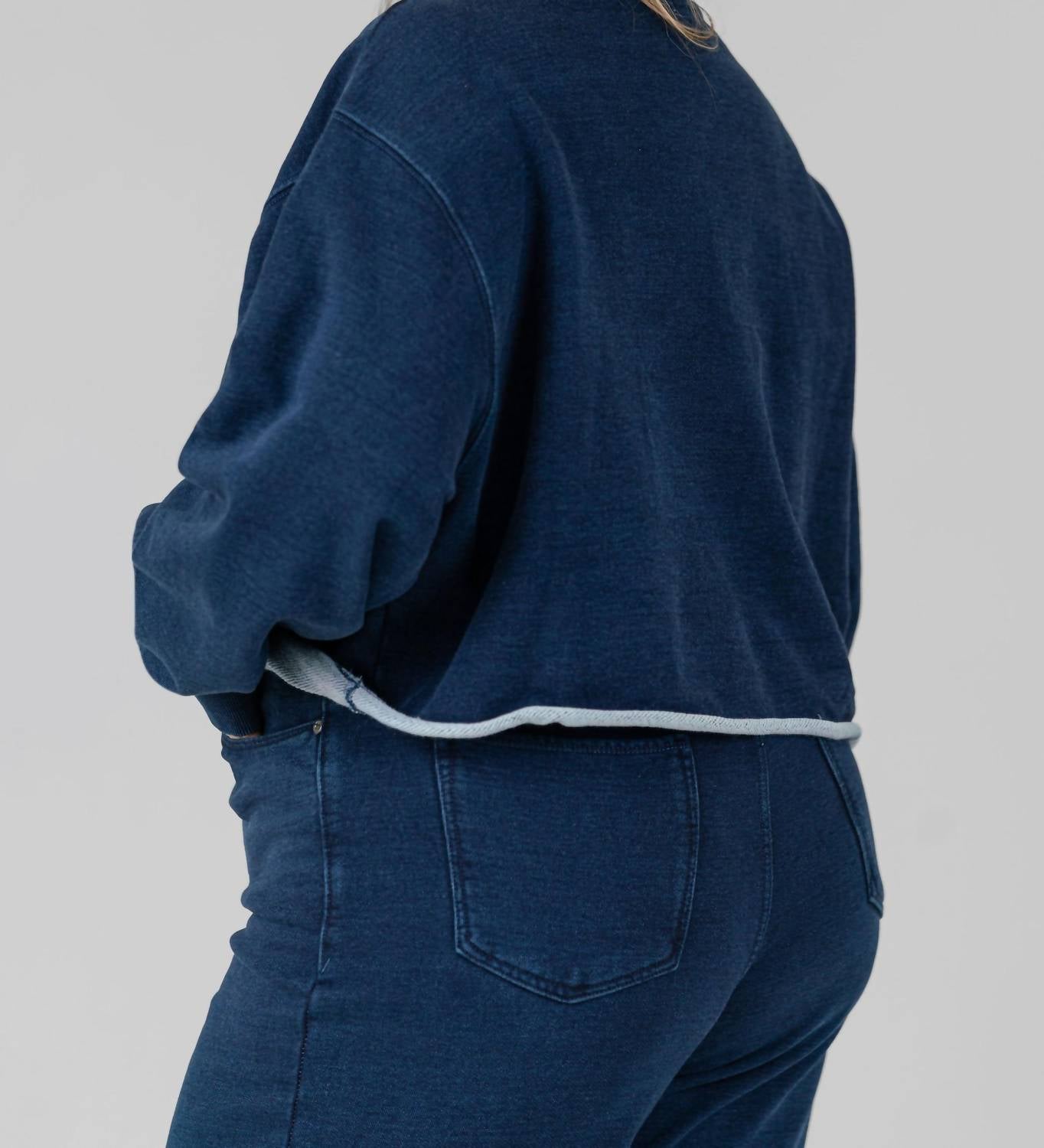 Good American - Jeanius Cropped Sweatshirt