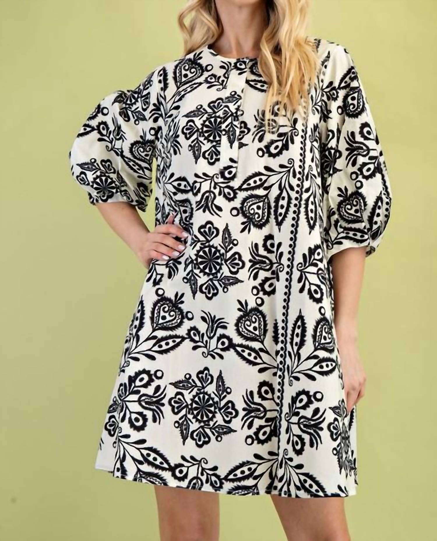 Gigio - Round Neck Mini Dress