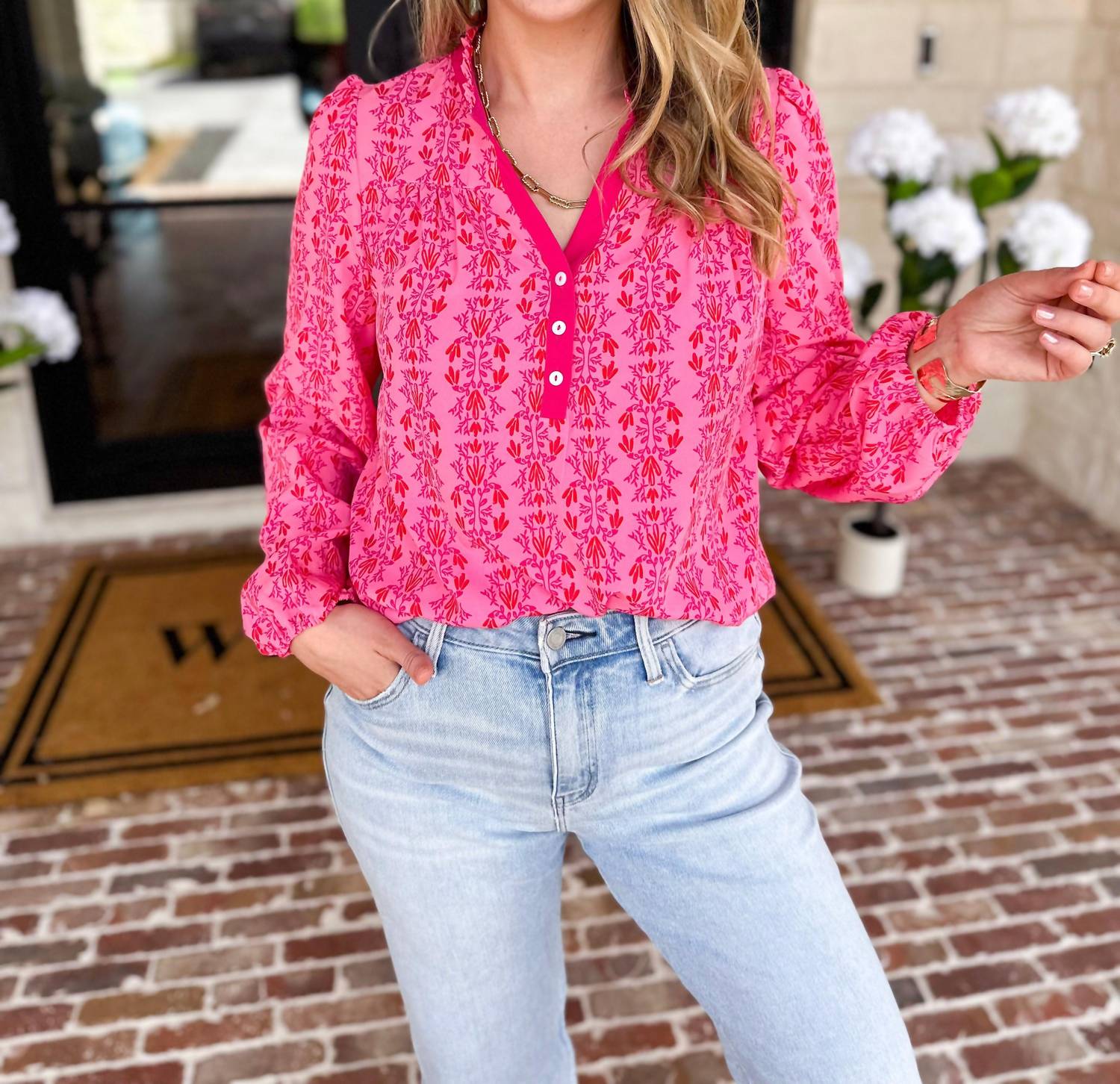 Mary Square - Gianna V-neck Top