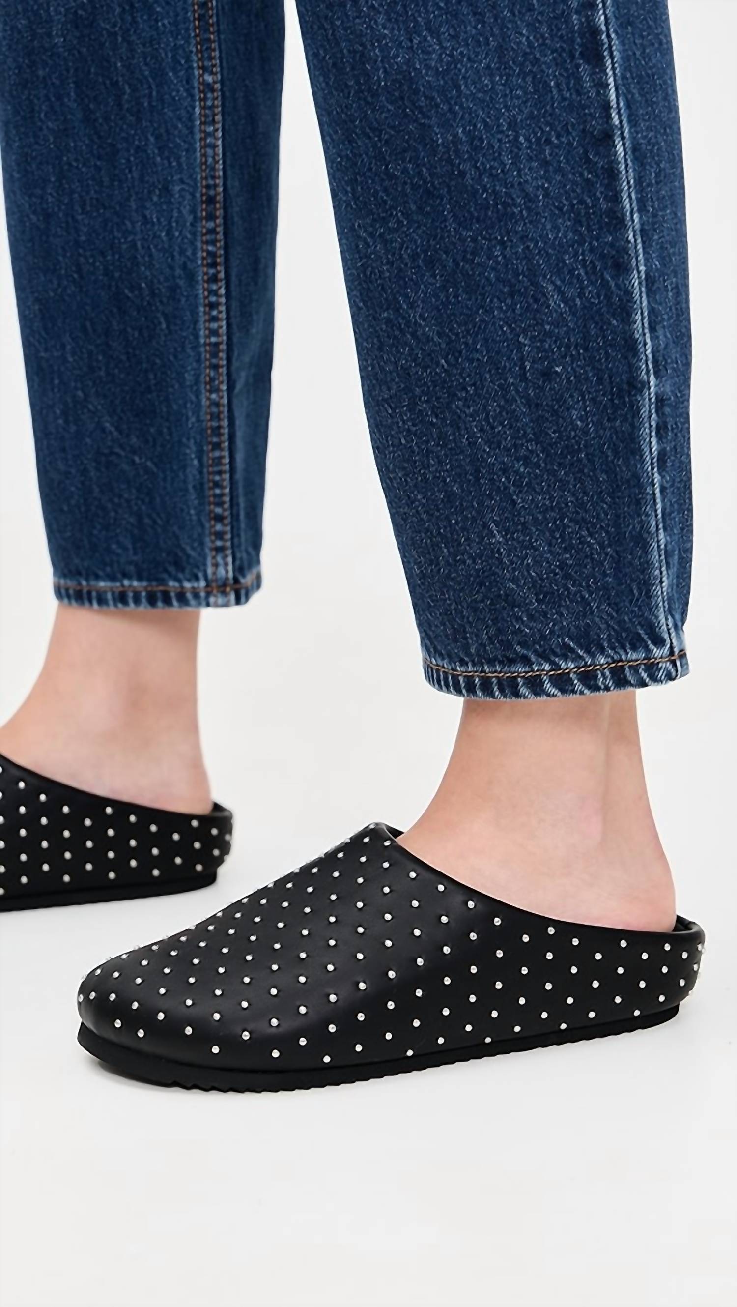 Roam - Women's Studdy Clogs