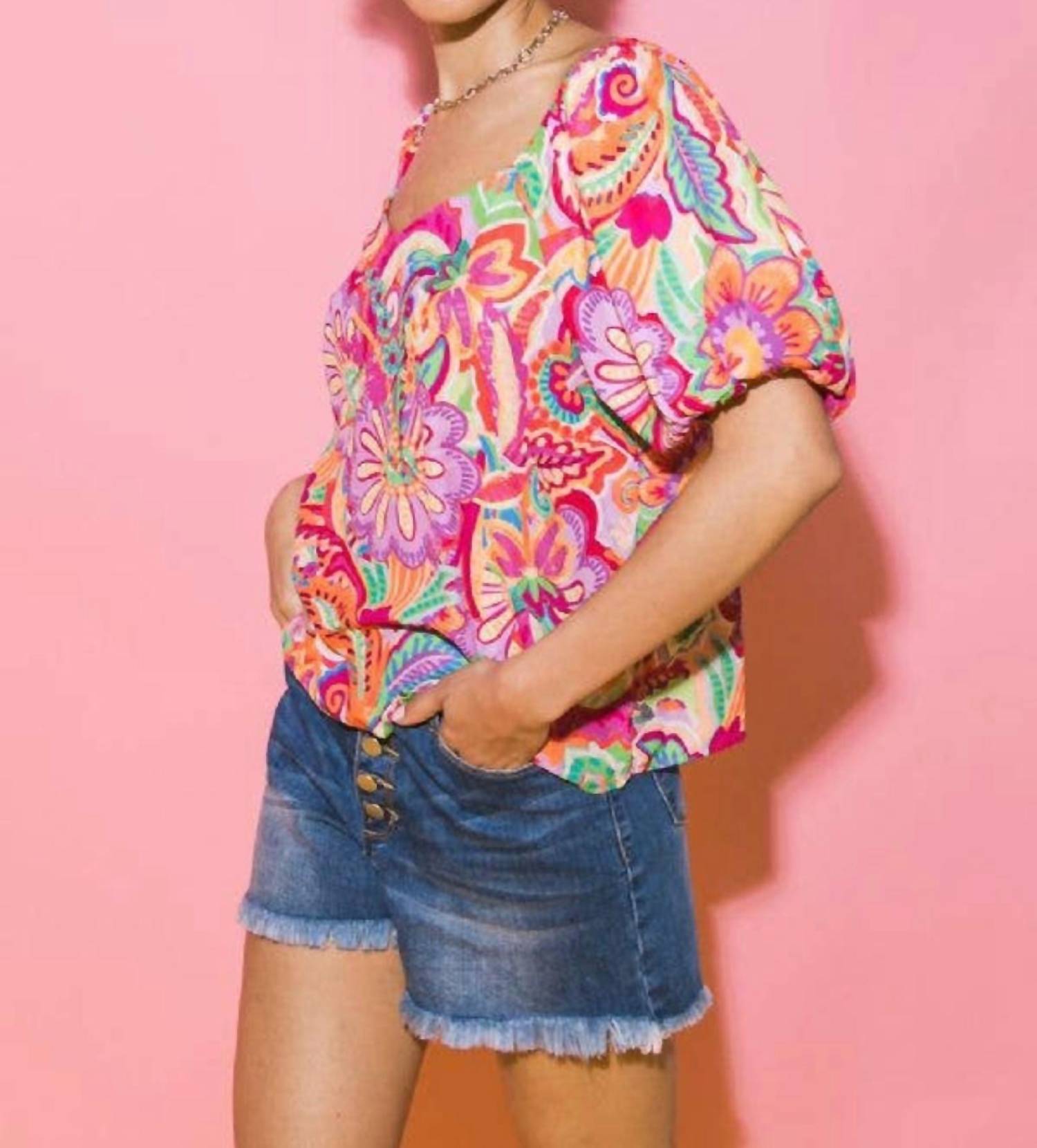 Flying Tomato - Maui or Bust Printed Top