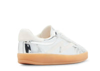 Madden Girl - Women's Giia Low Top Sneaker