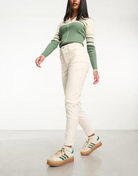 Levi'S - High Waisted Mom Jean Corduroy Pants