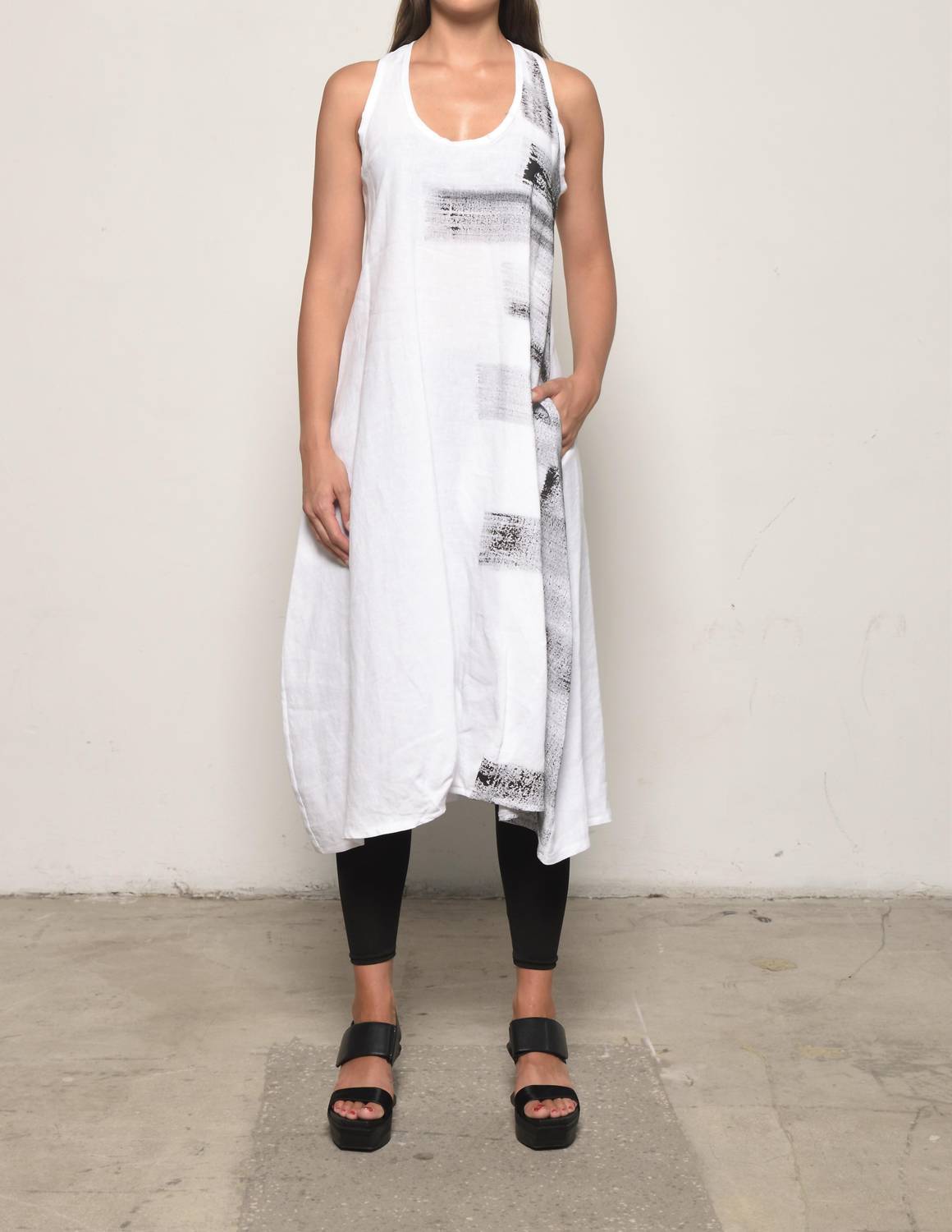 Simply Mila - Linen Sleeveless Jumper Dress