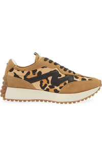 STEVE MADDEN Women's Leo Runner Sneaker in tan - women's sneaker - detail view