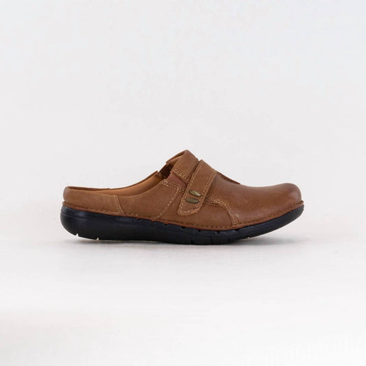 Clarks - Women's Un Loop Ease Slip On Shoes