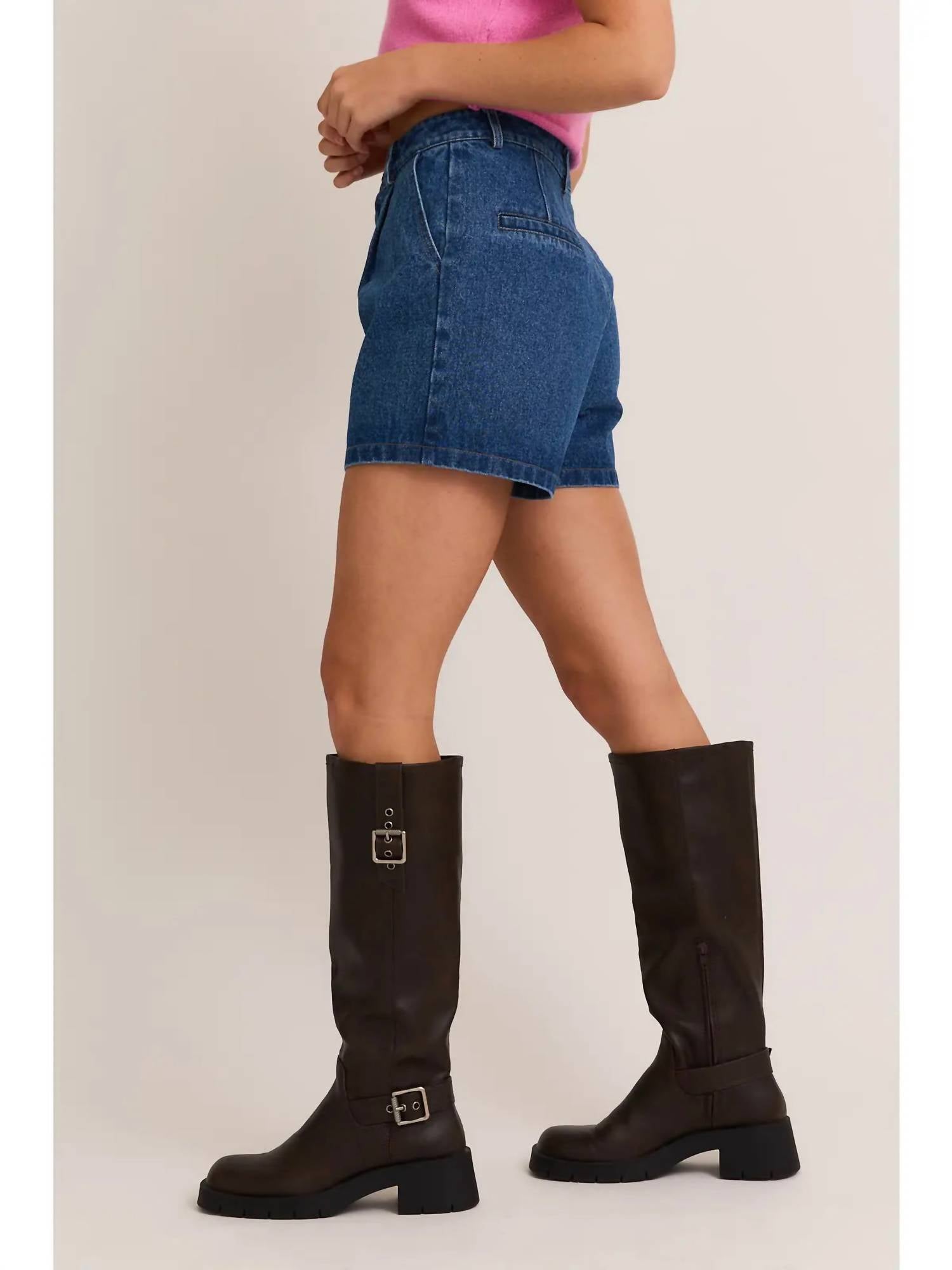 Le Lis - Tending The Garden Shorts