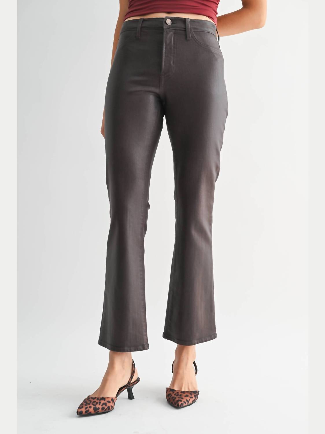 Just Black Denim - Slim Cropped Bootcut Jean