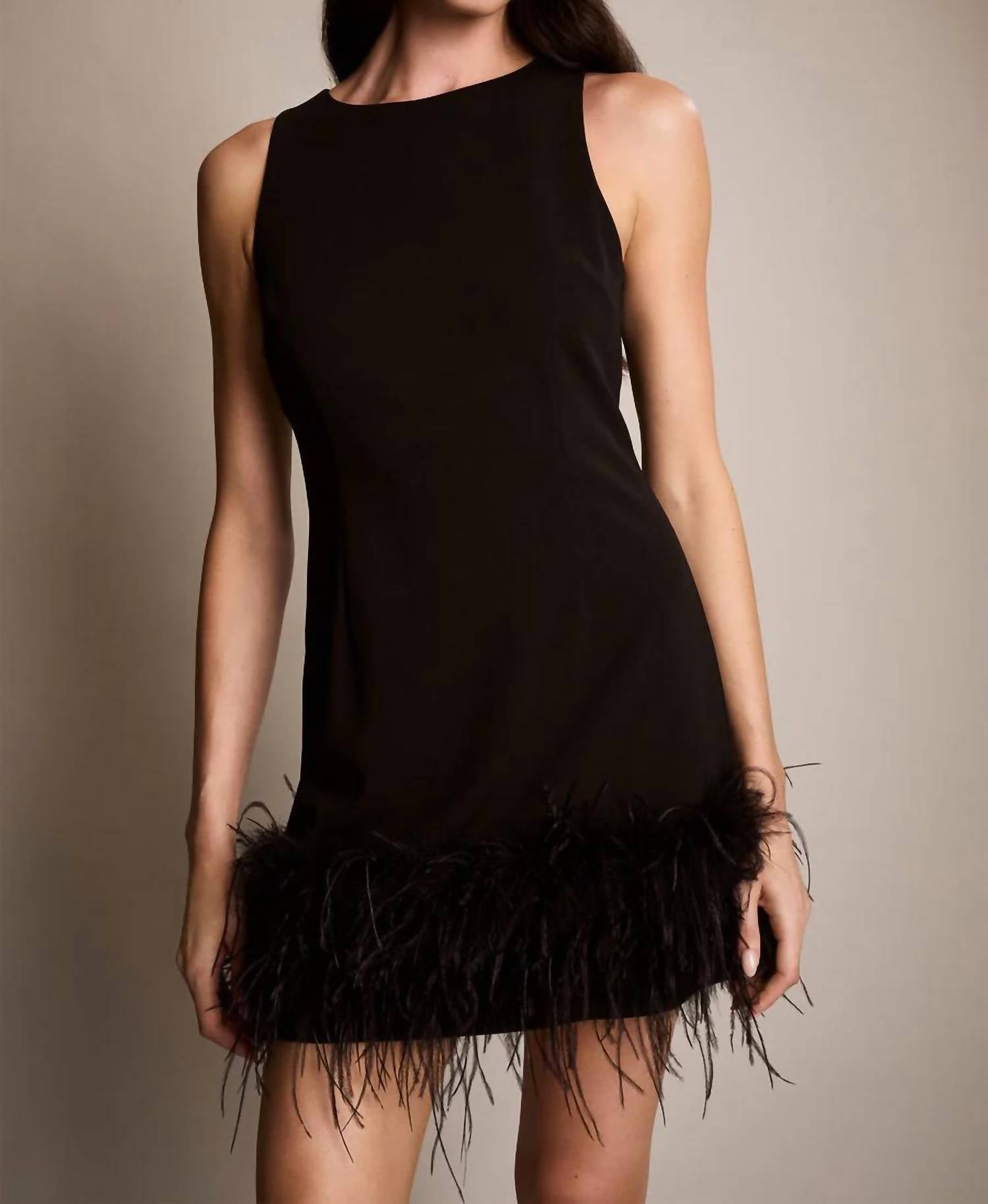 Donna Morgan - Solid Sheath Dress With Feathered Hem