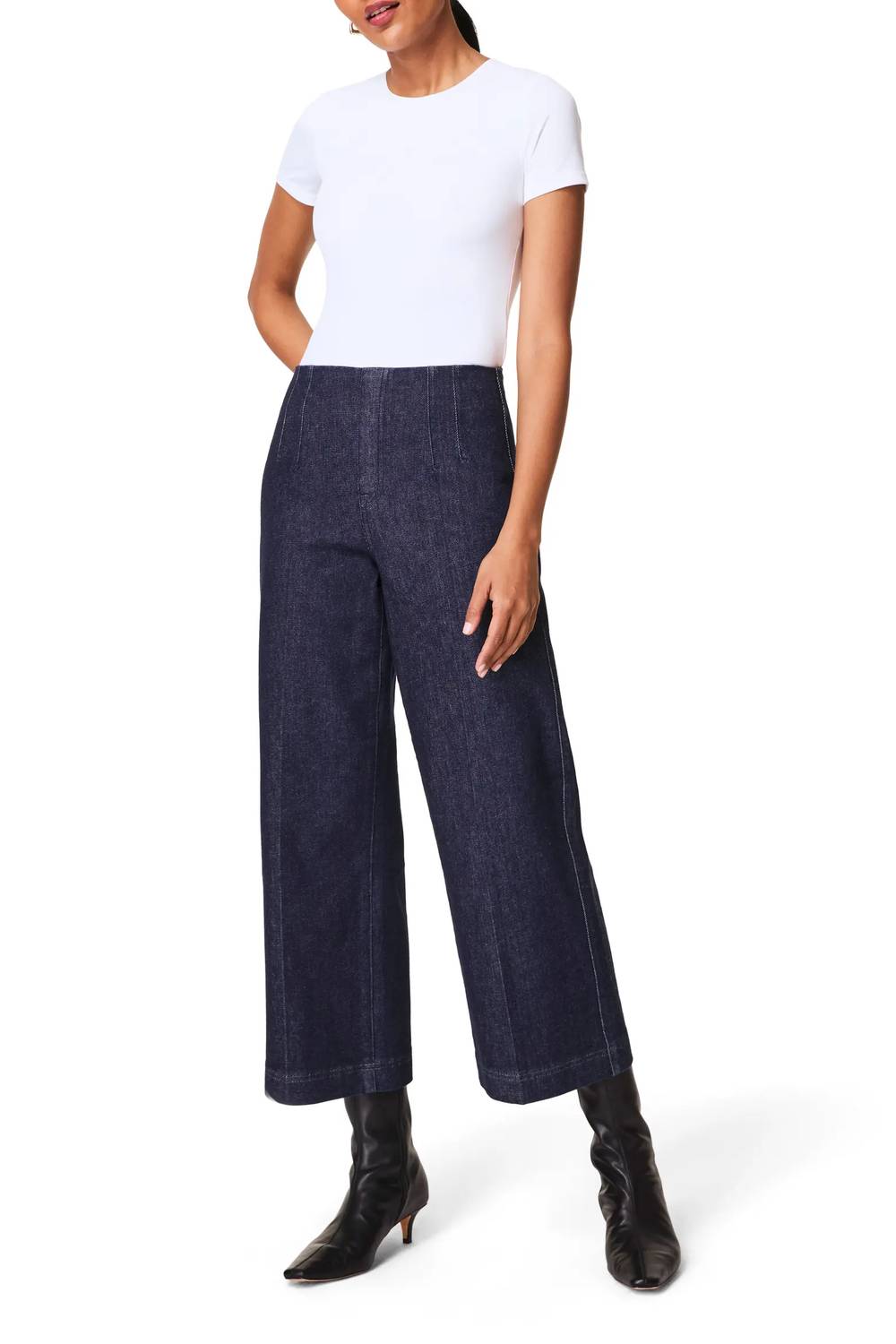 Spanx - Smothing Jersey Short Sleeve Crew T-Shirt
