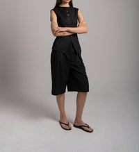 Sloan - Sleeveless Sculpted Vest
