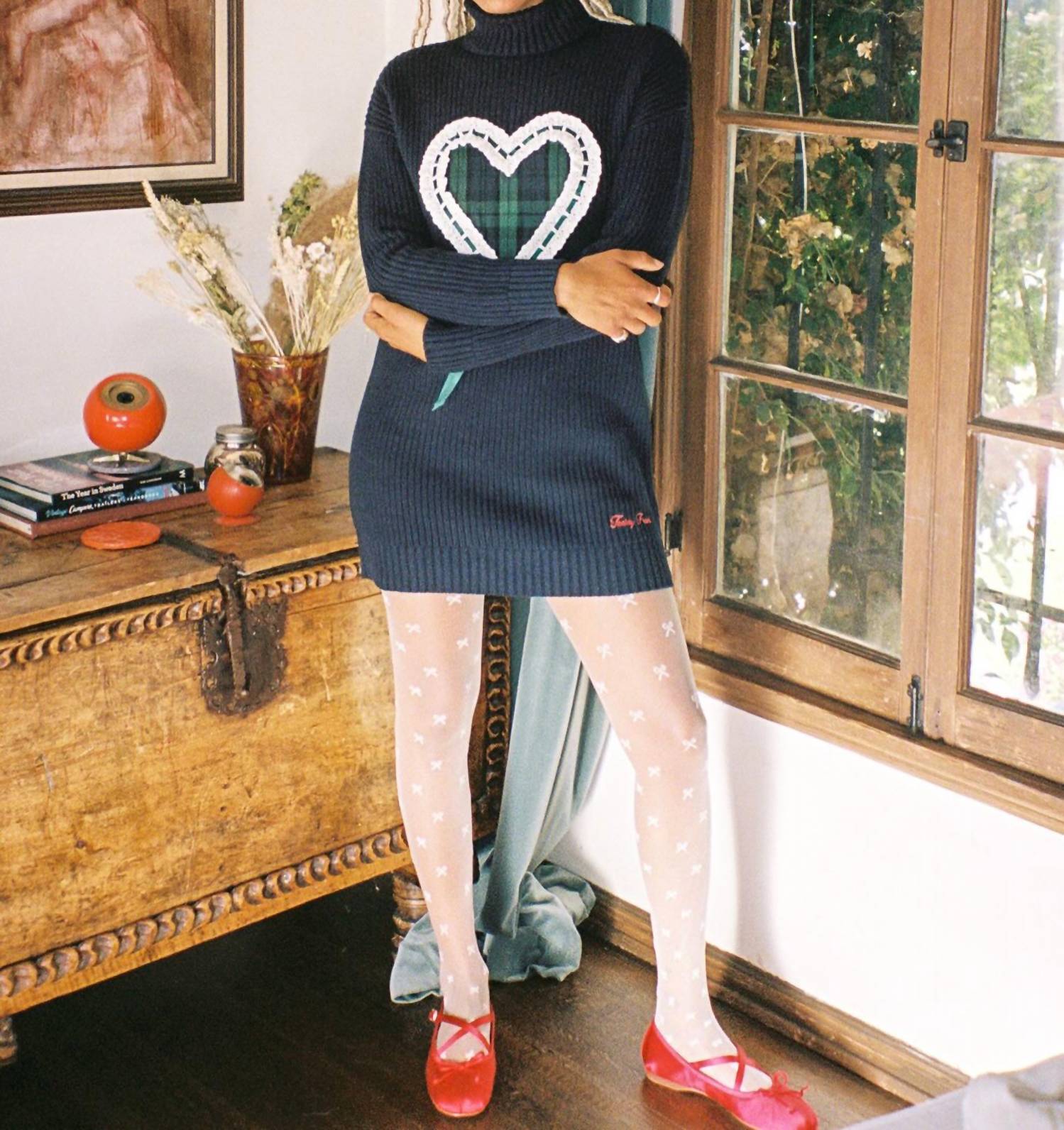 Teddy Fresh - Knit Laced Up Sweater Dress