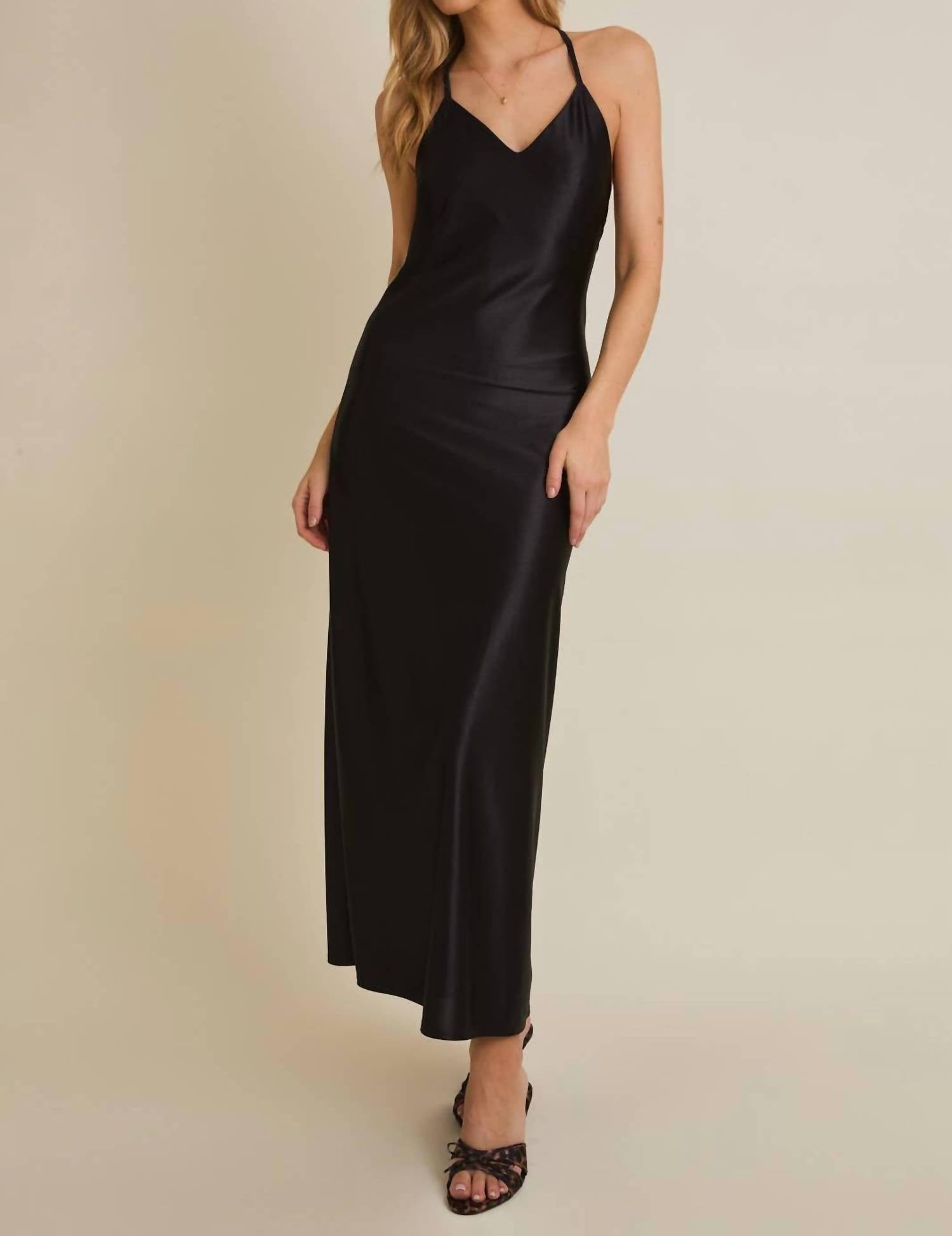 Gilli - V-NECK STRAP BACK TIE MAXI DRESS