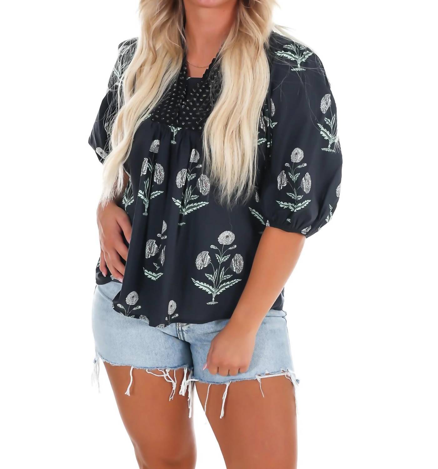 She + Sky - Women's Garden Whimsy Print Top