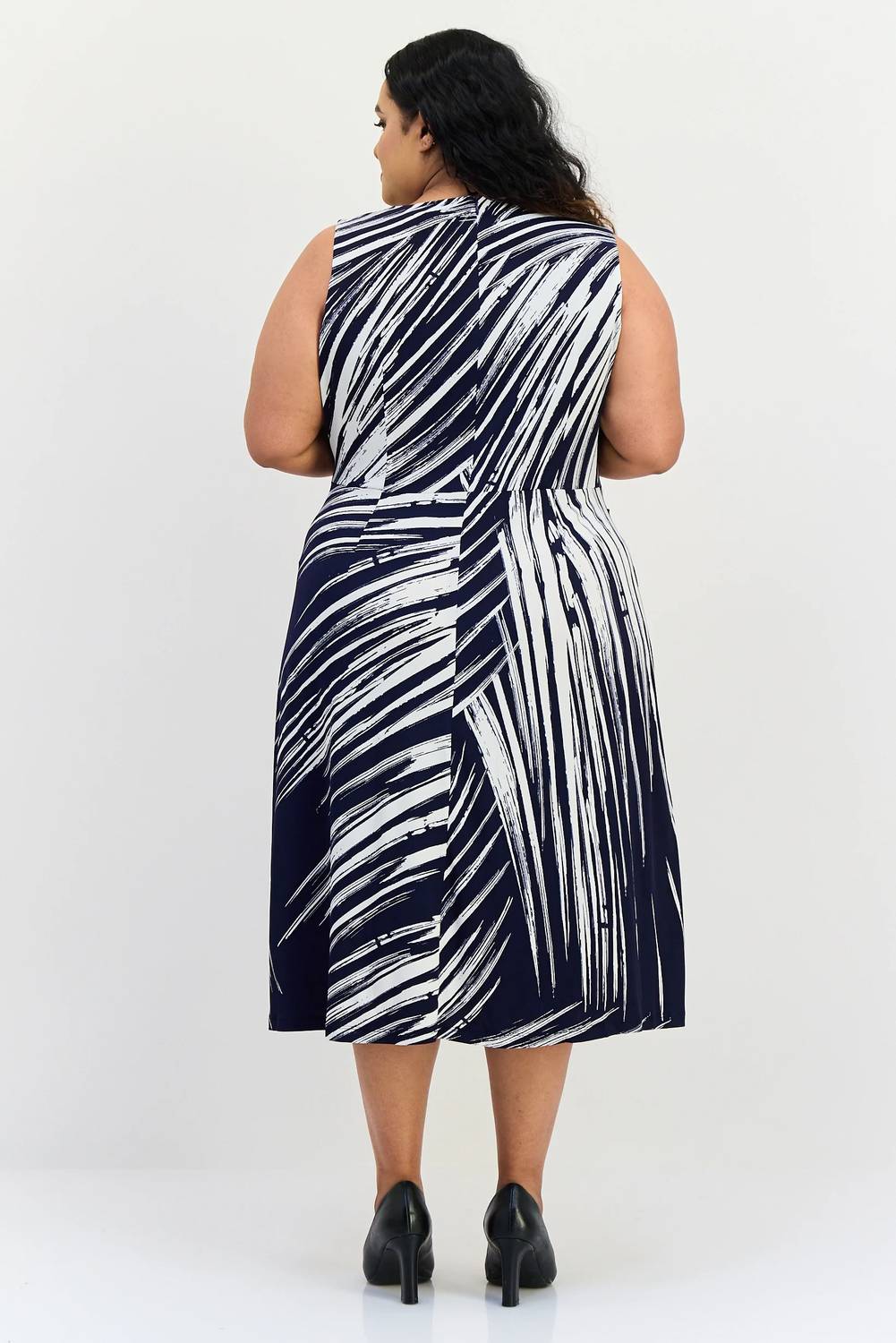 London Times - Sleeveless Abstract Print Midi Dress