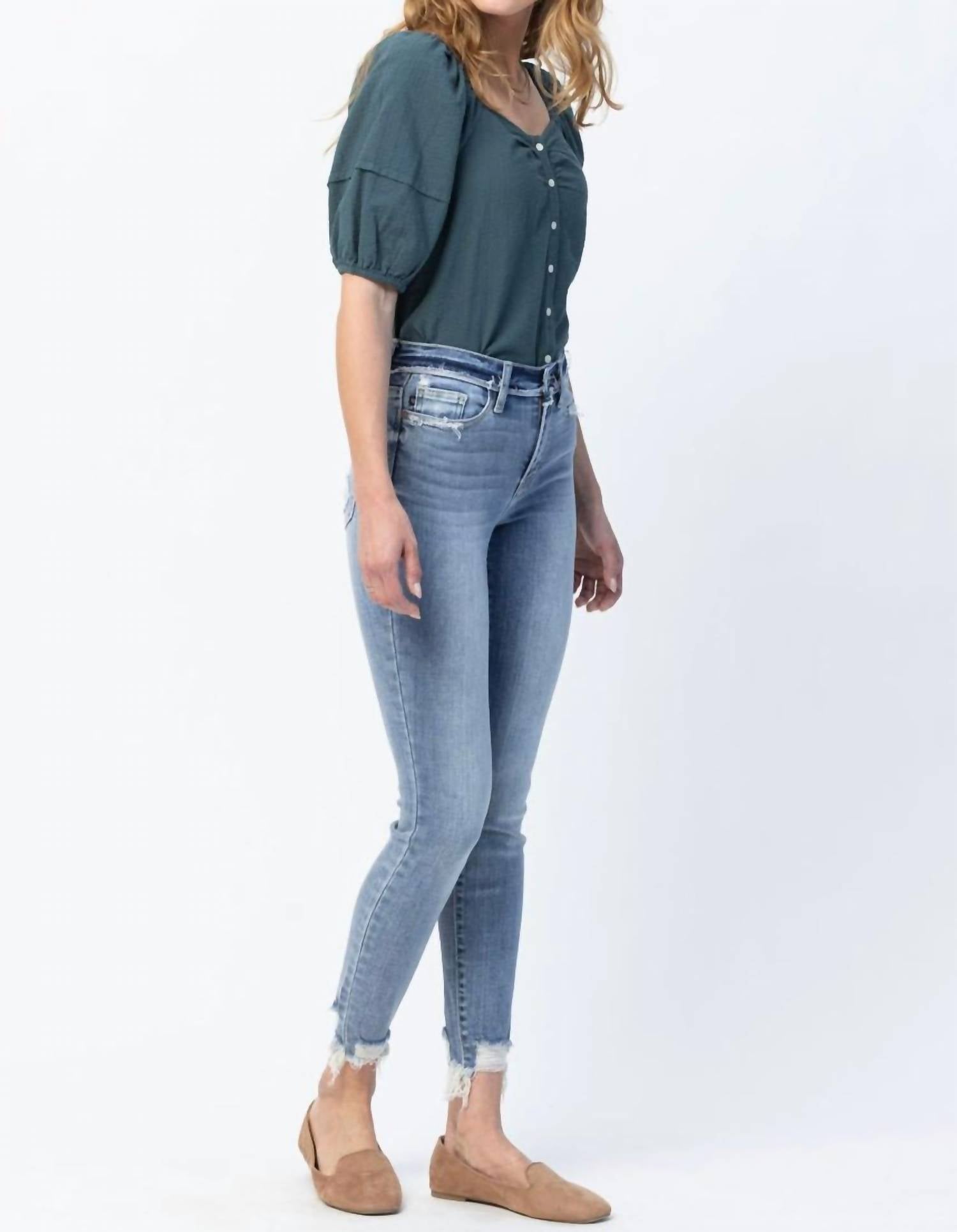 Judy Blue - Mid Rise Skinny Jeans