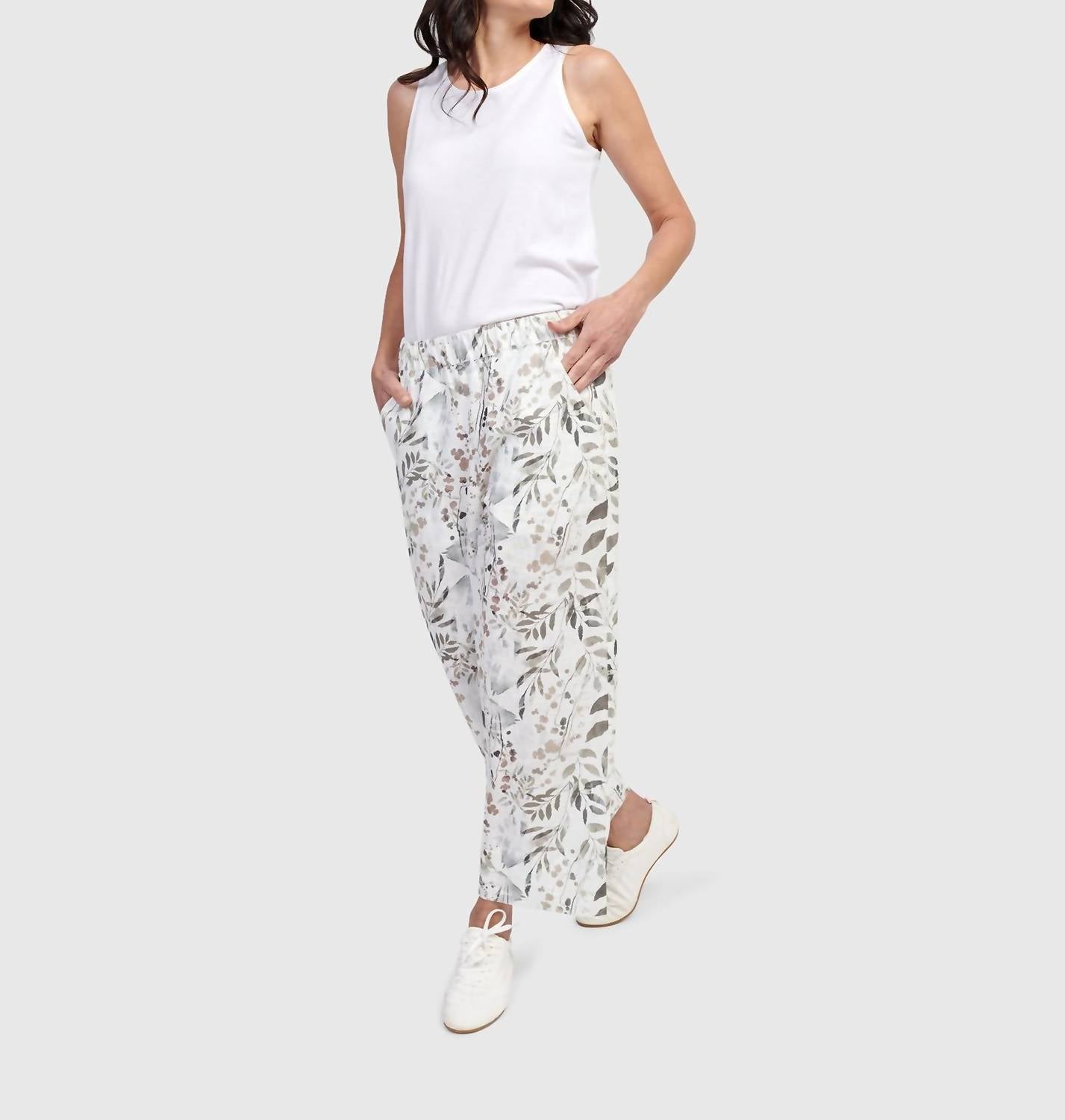 Alembika - Essential Sleeveless Top