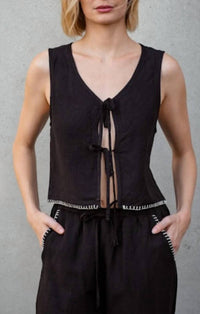 Caydn - Women's Lulu Tie Front V-neck Vest