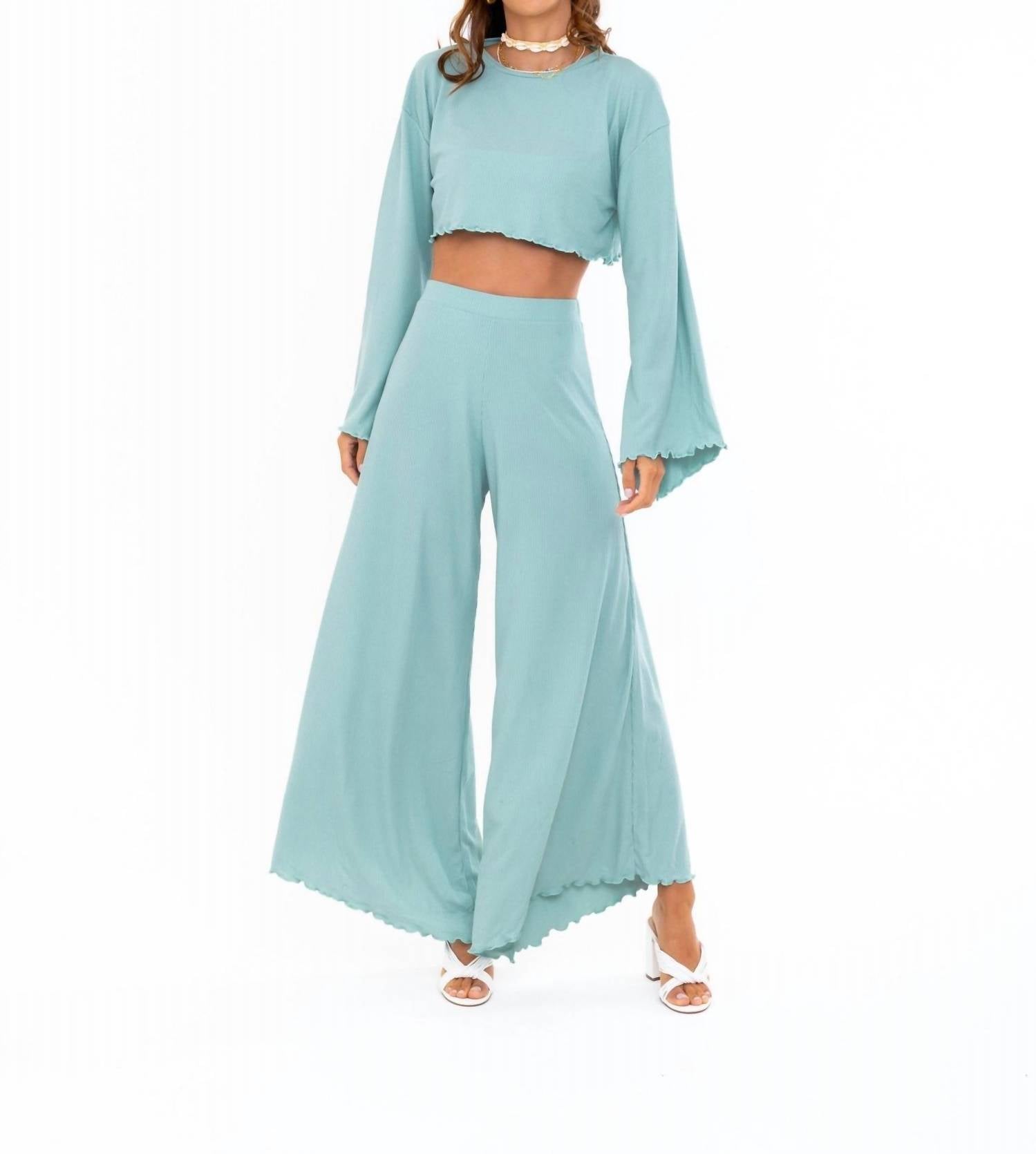 Soah - Women's Clear Skies Crop Top