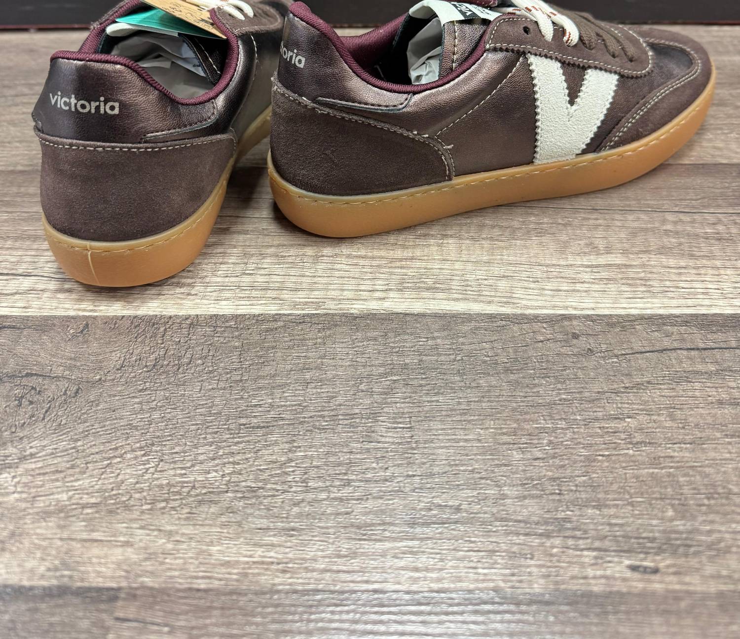 Victoria - Women's Tennis Shoes