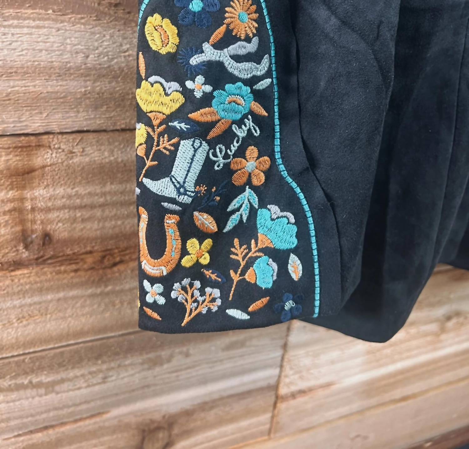 Lucky & Blessed - Western Floral Embroidered Blazer