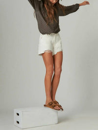 Lucky Brand - 90s Midi Shorts