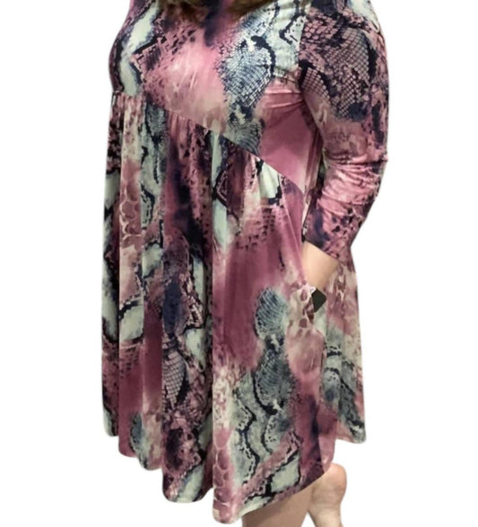 Honeyme - All Snakes In Dress