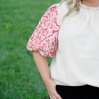 entro Puffed Sleeve Dreams Blouse in white red - women's blouse - detail view