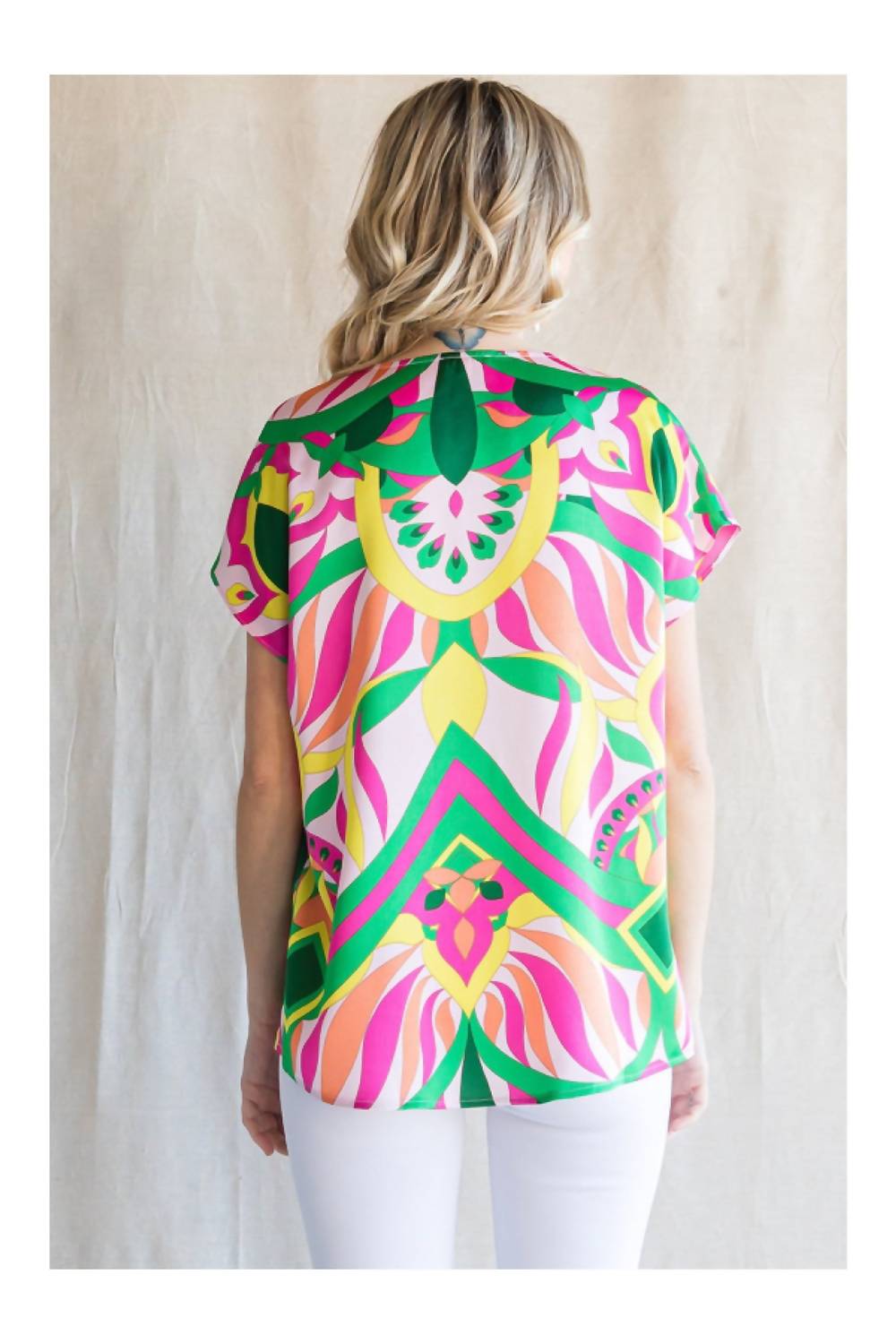 Jodifl - Mix Print Top With A V-neckline & Short Curved Sleeves