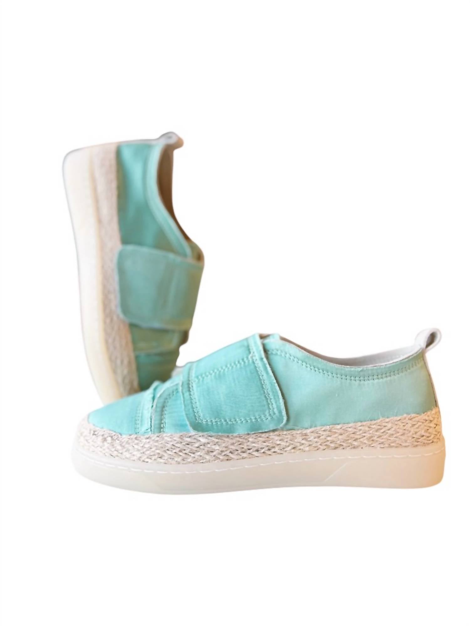 J/Slides - Women's Hollis Low Top Slip-on Shoes