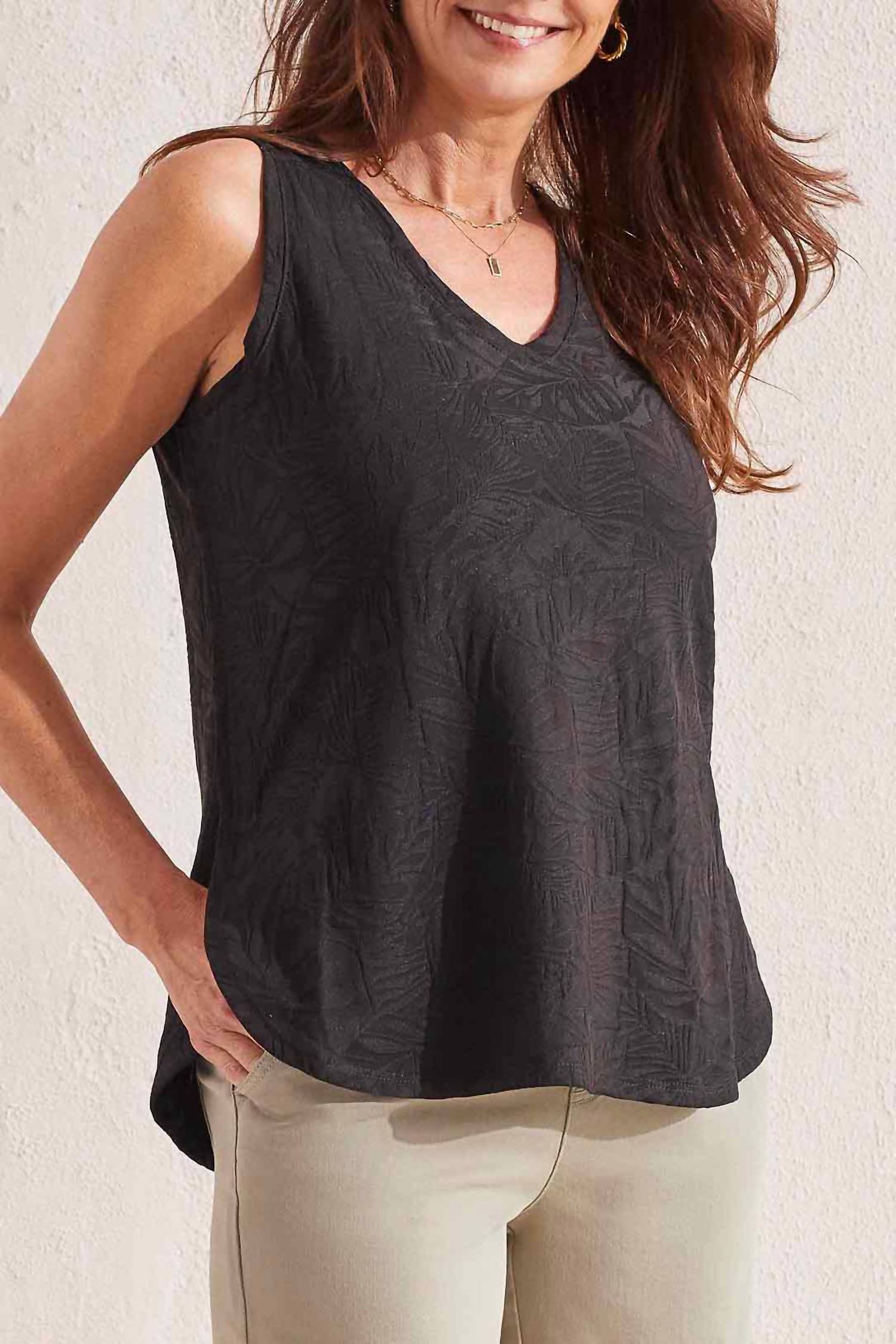 Tribal - Textured V-neck Tank