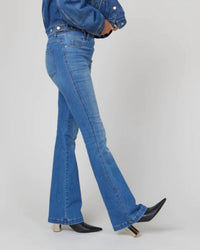 Spanx - High Rise Flare Jeans - Plus