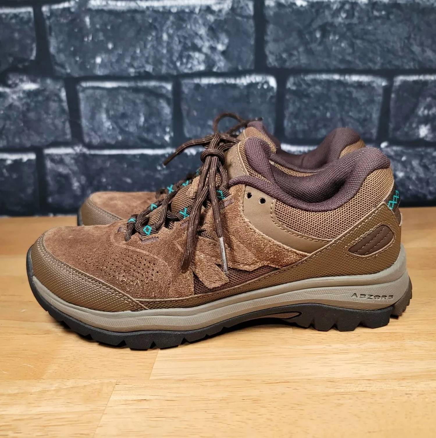 New Balance - Women 769 V1 Trail Walking Shoes
