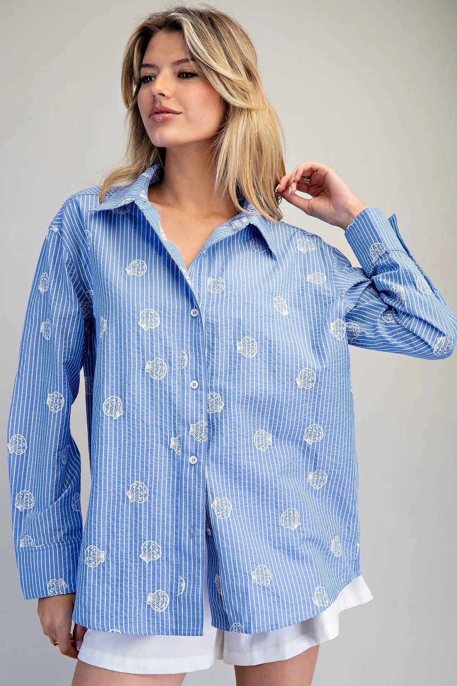 Ee:Some - Seashell Embroidered Top