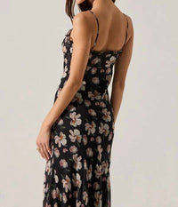 Astr - Maeryn Sweetheart Ruffle Maxi Dress