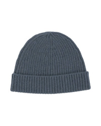 AMUNDSEN Unisex Cashmere Beanie in faded blue - women's hat - detail view
