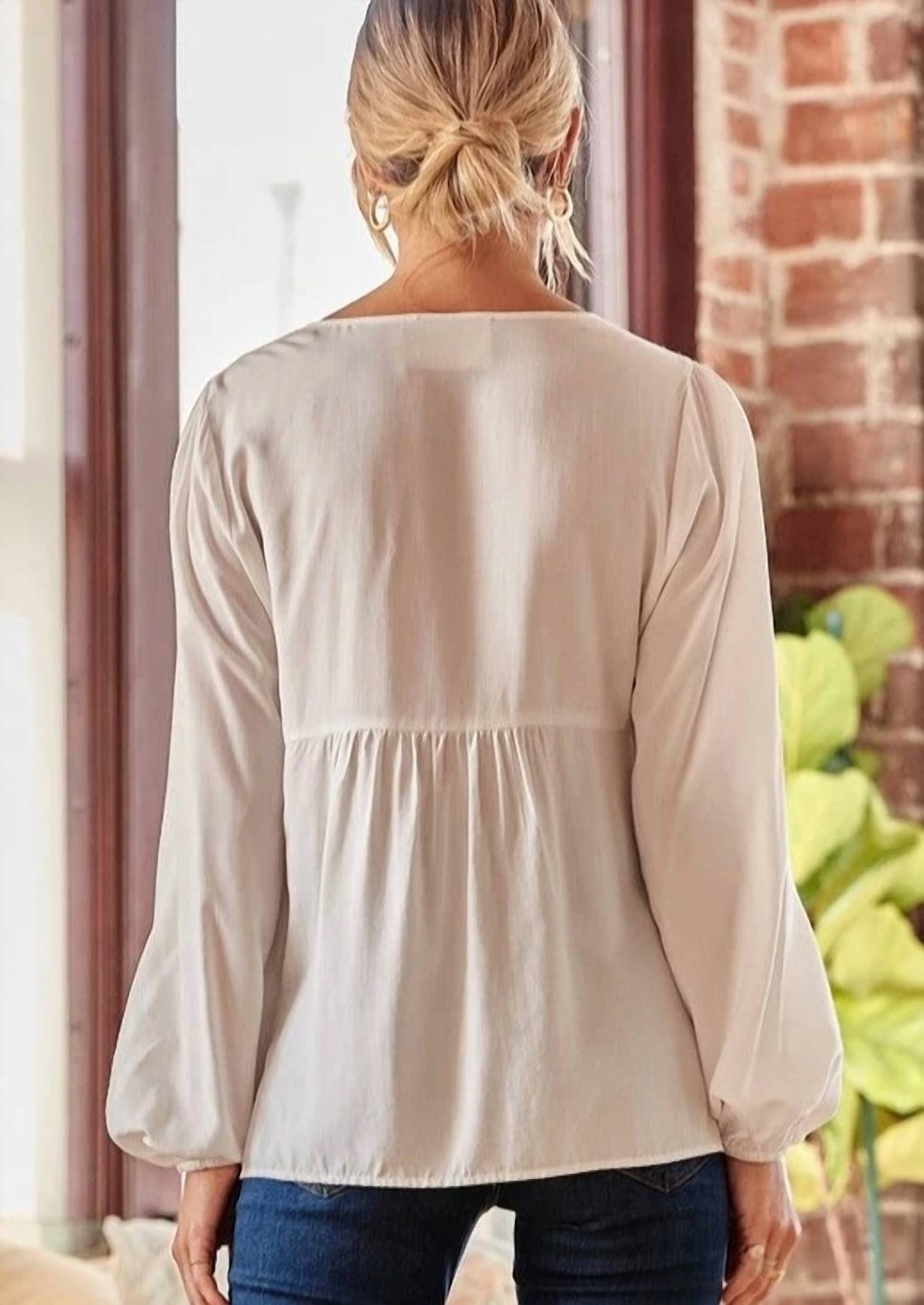 Savanna Jane - Delicate Detailed Embroidery Top