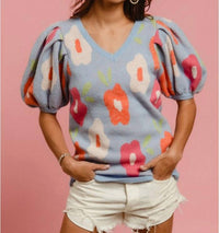 BiBi Floral Pattern Puff Sleeves V-neck Top in blue - women's blouse