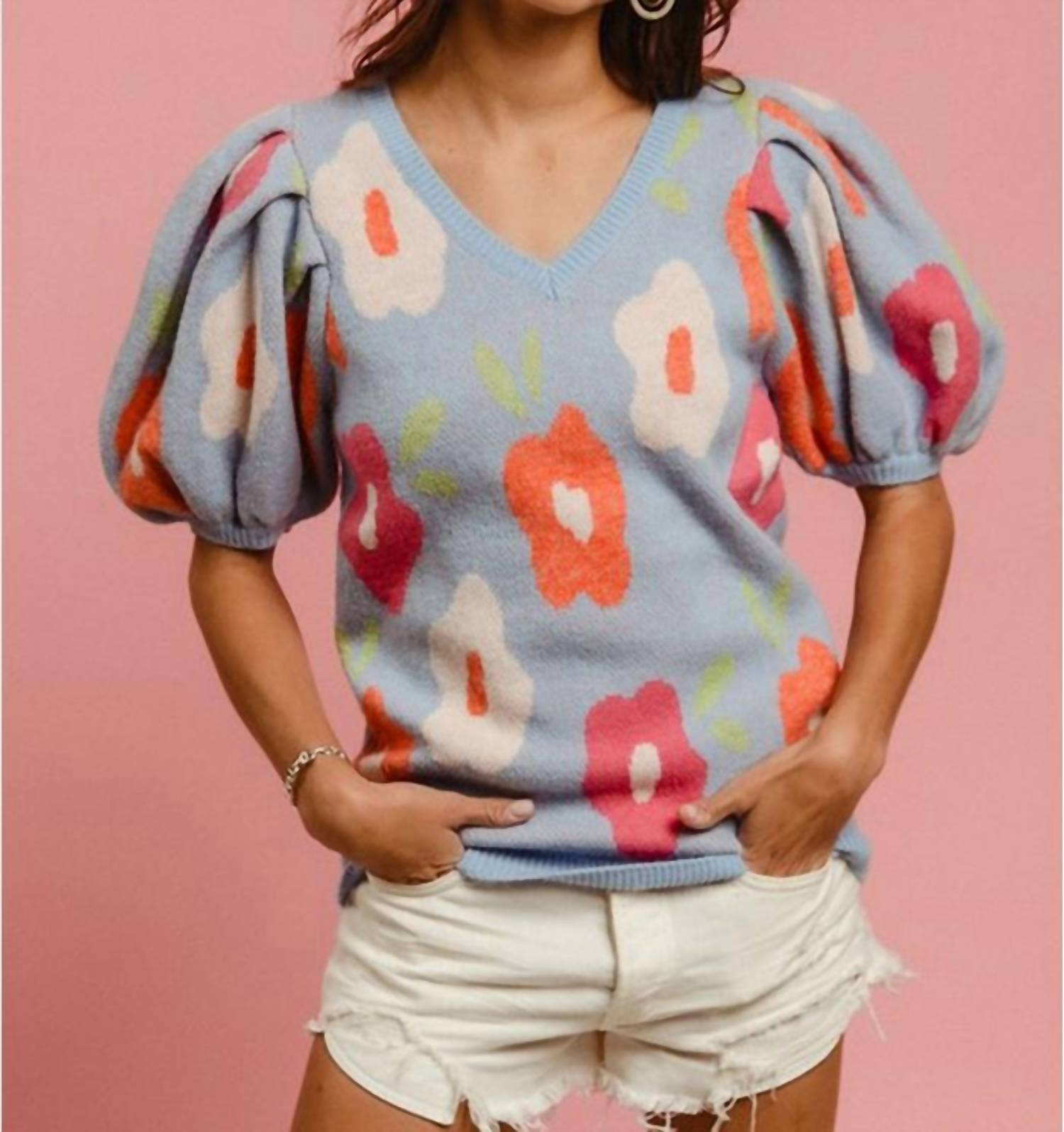 BiBi Floral Pattern Puff Sleeves V-neck Top in blue - women's blouse