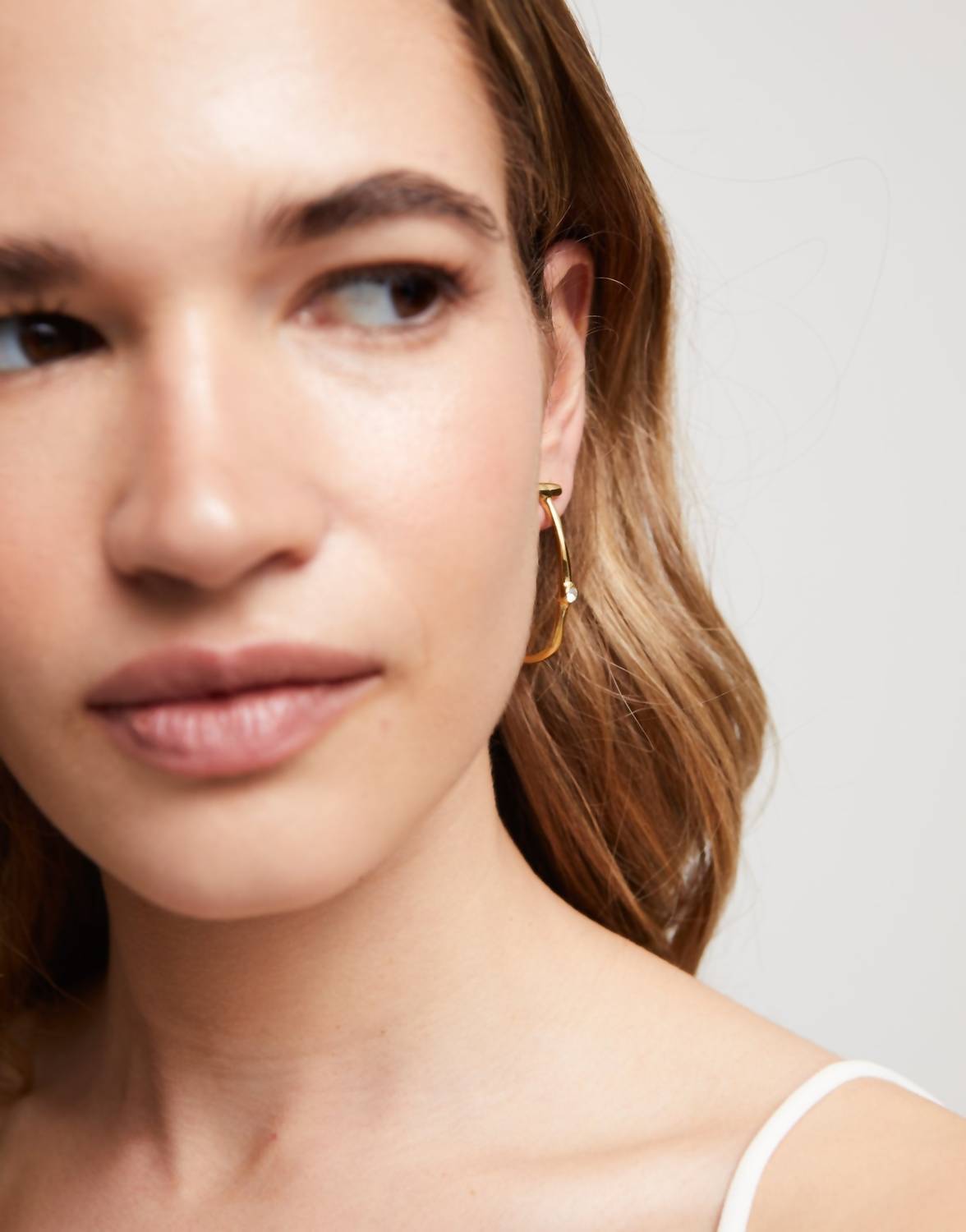 Unode50 - Women's Indomable Gold Earrings