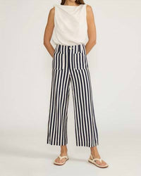Lucy Paris - Johnny Pant