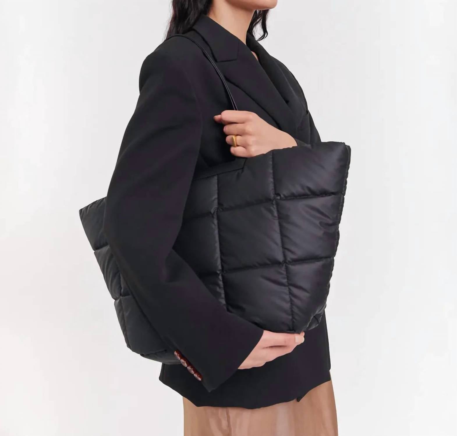 Vee Collective - Porter Basque Bag