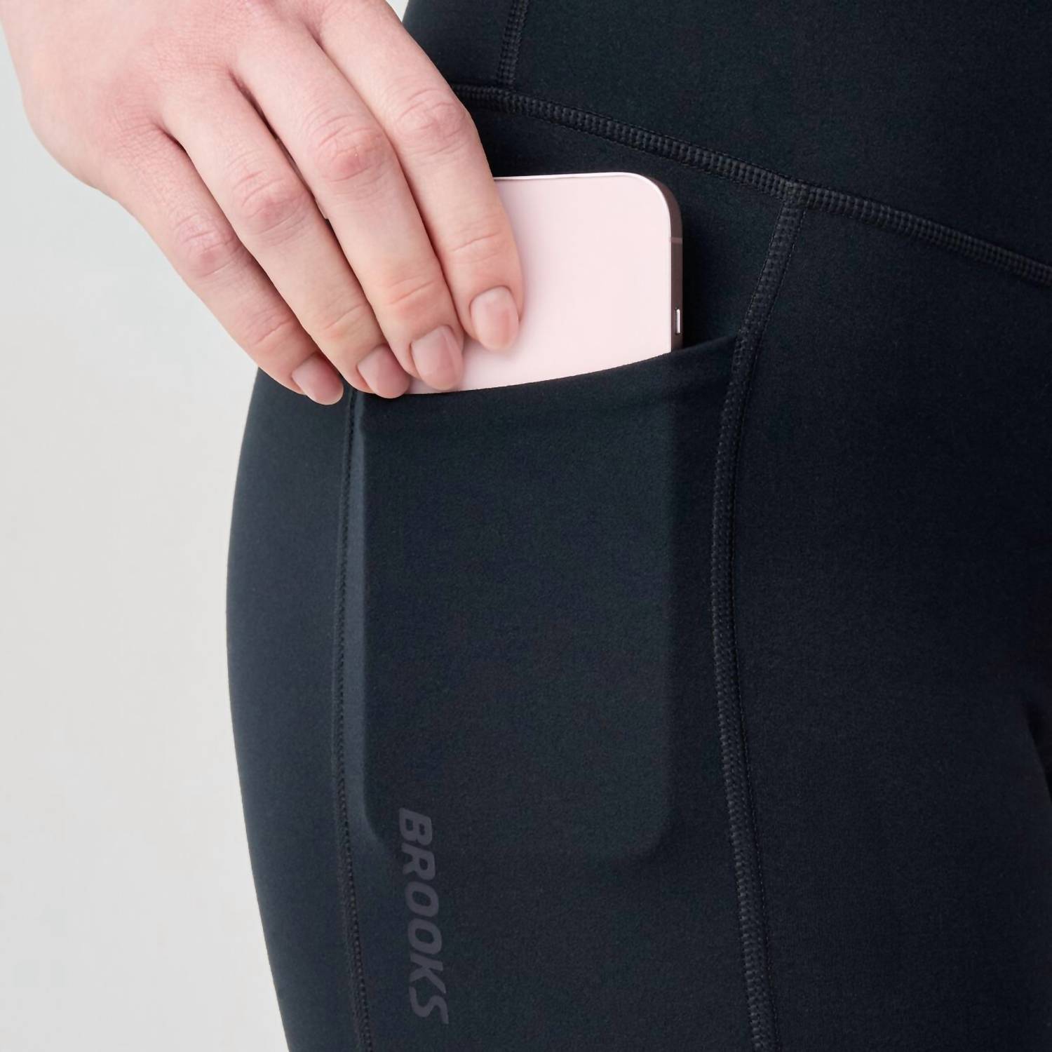 Brooks - Chaser 7" Short Tight