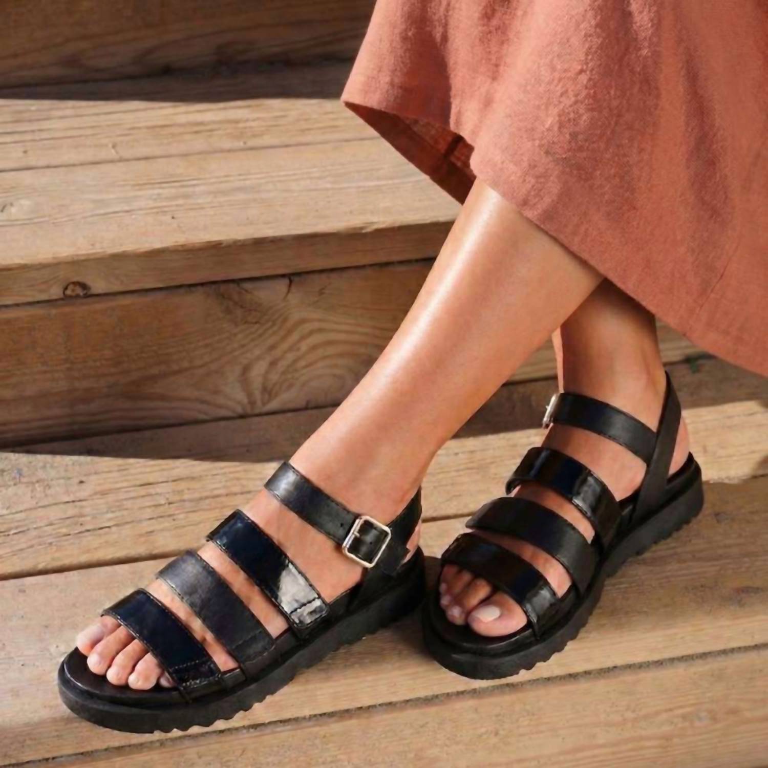 Revere - Women's Costa Rica Sandal