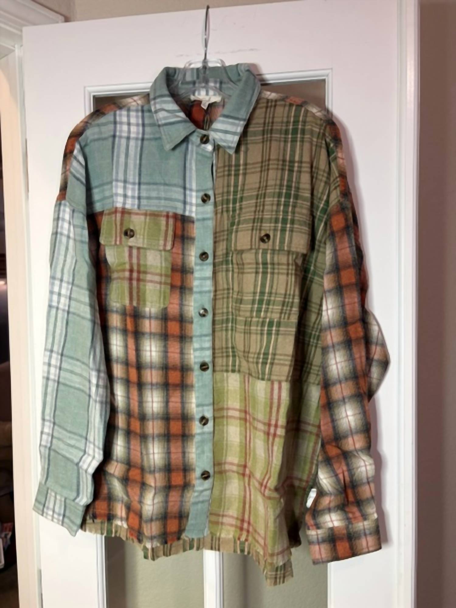 Easel - Women's Long Sleeve Plaid shirt